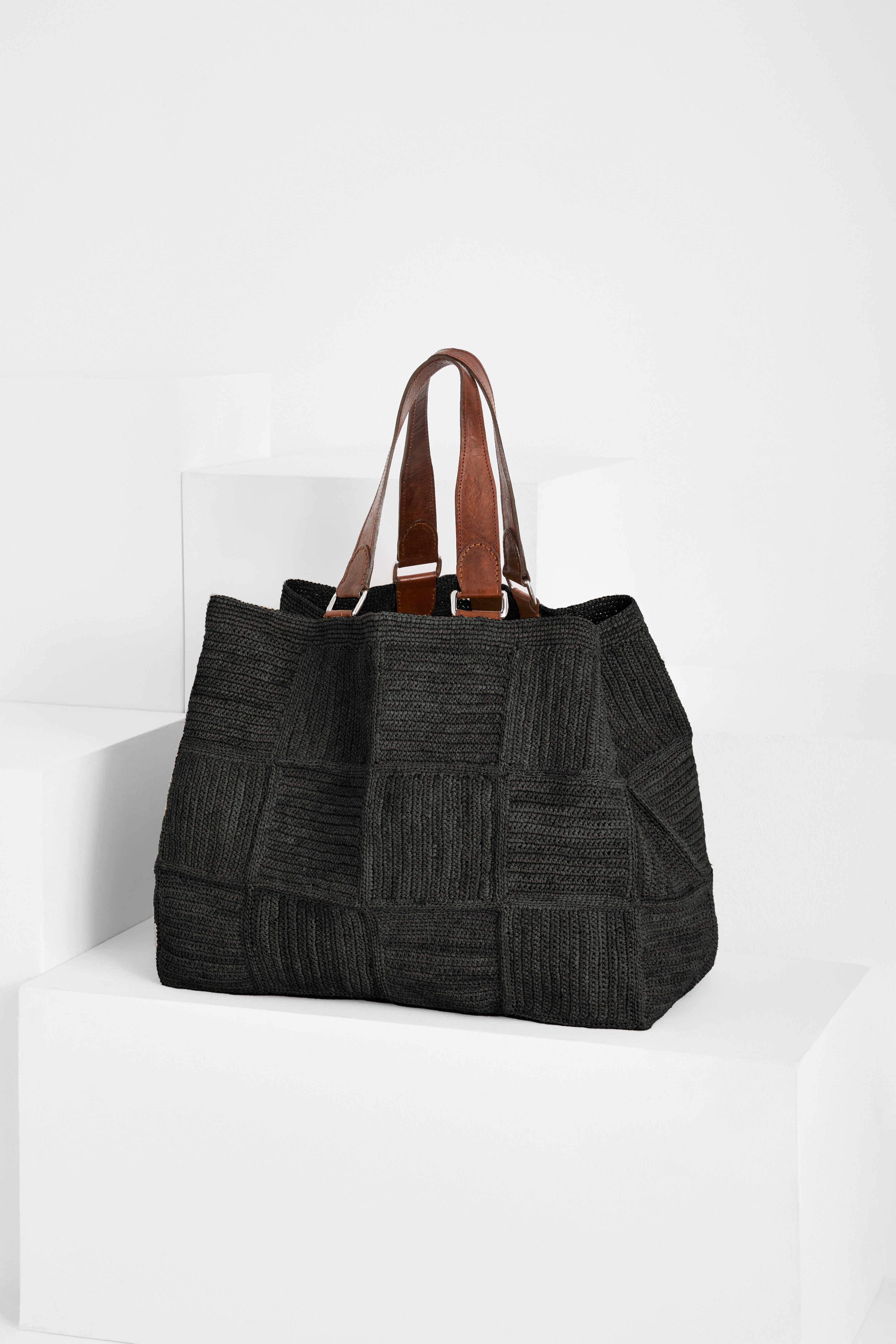 MIRAY Black