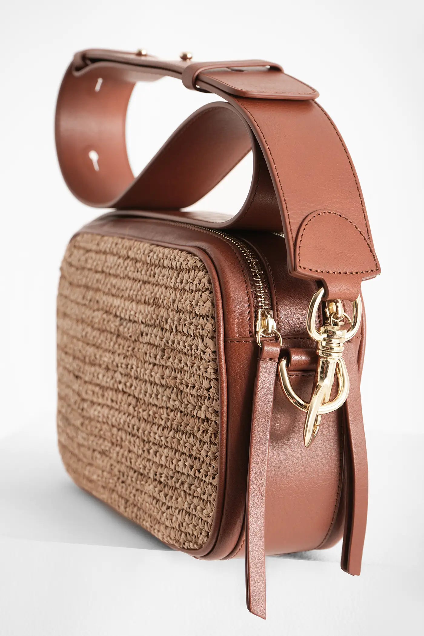 Ibeliv Women's Onja Raffia Shoulder Bag TEA